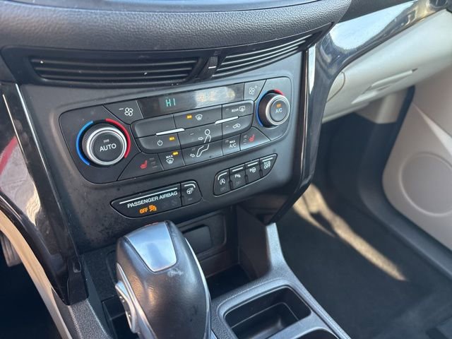 Used 2018 Ford Escape Titanium w/ Ford Safe & Smart Package image 25