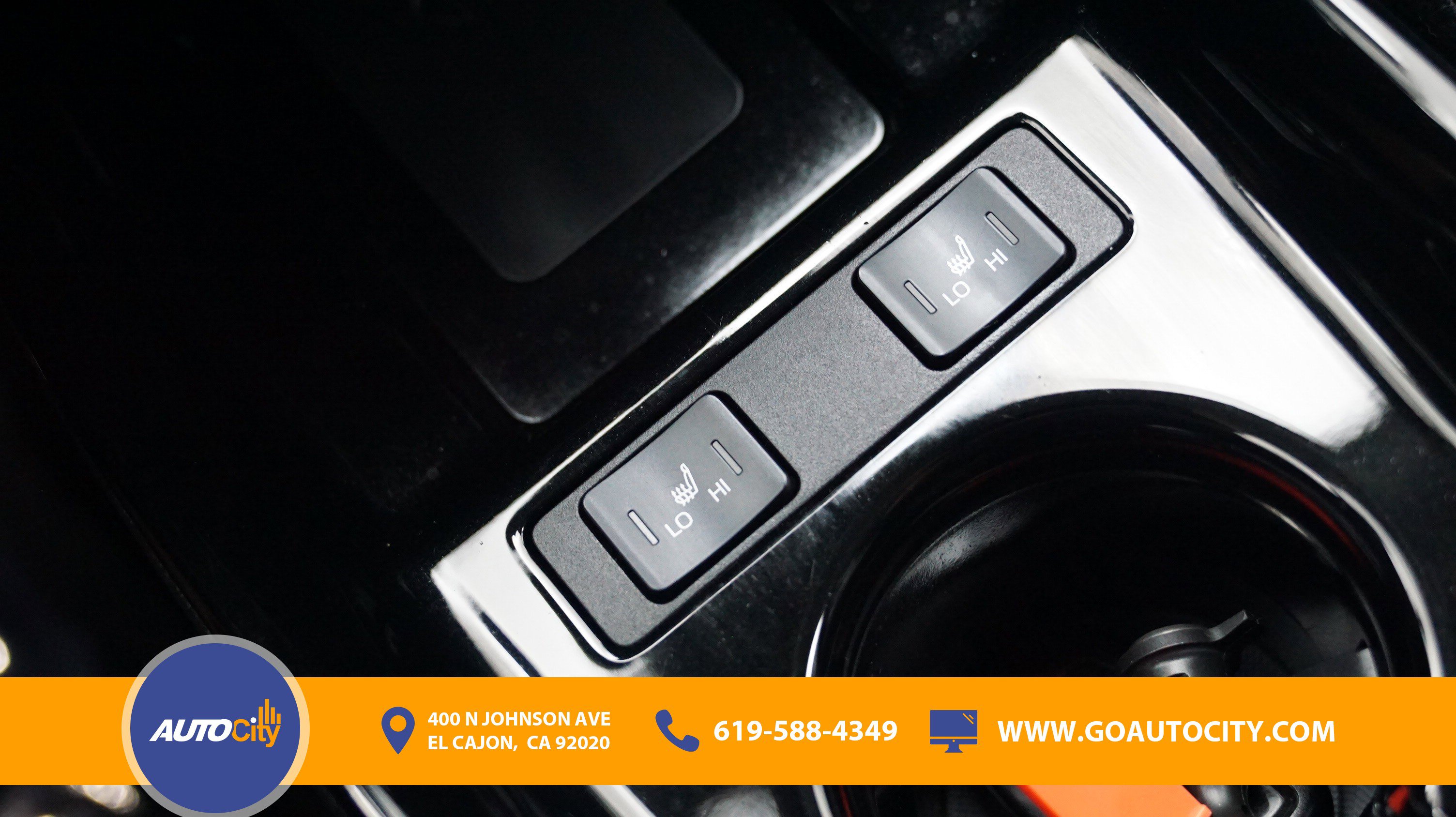 Used 2020 Toyota Prius Prime XLE FWD image 24