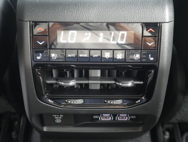 New 2025 Jeep Grand Cherokee Summit image 29