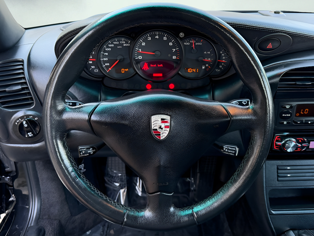 Used 2002 Porsche 911 Carrera RWD image 27