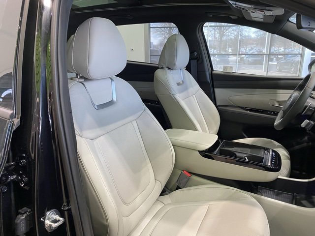 New 2025 Hyundai Tucson Limited image 40