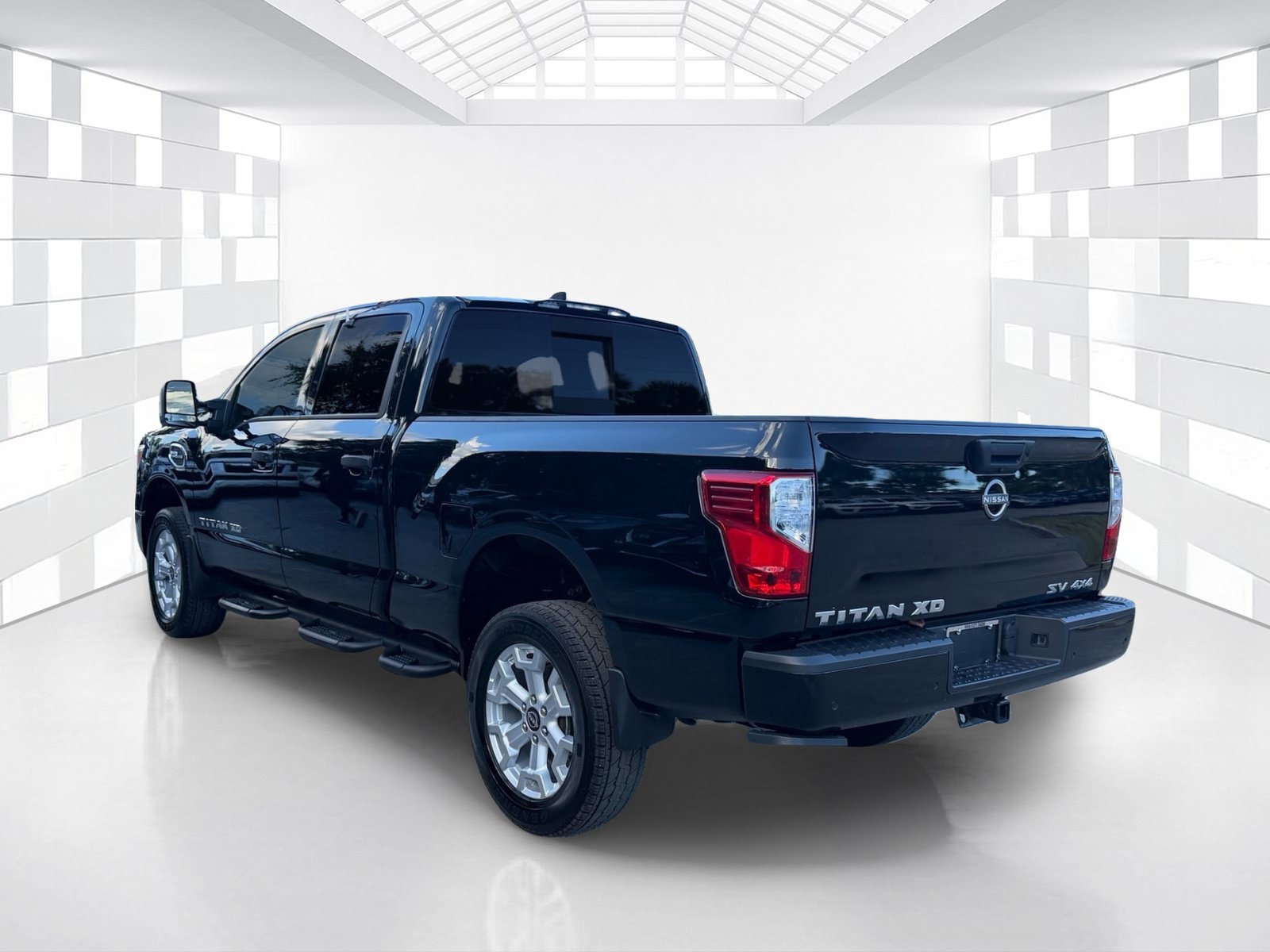 Certified 2024 Nissan Titan SV w/ SV Convenience Package AWD/4WD image 5