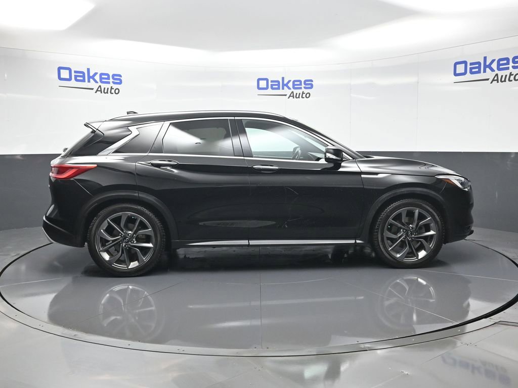 Used 2020 INFINITI QX50 Pure image 9