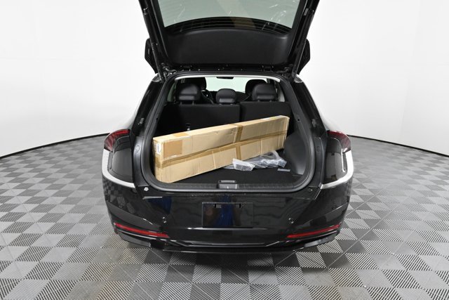 New 2025 Kia EV6 Wind image 8