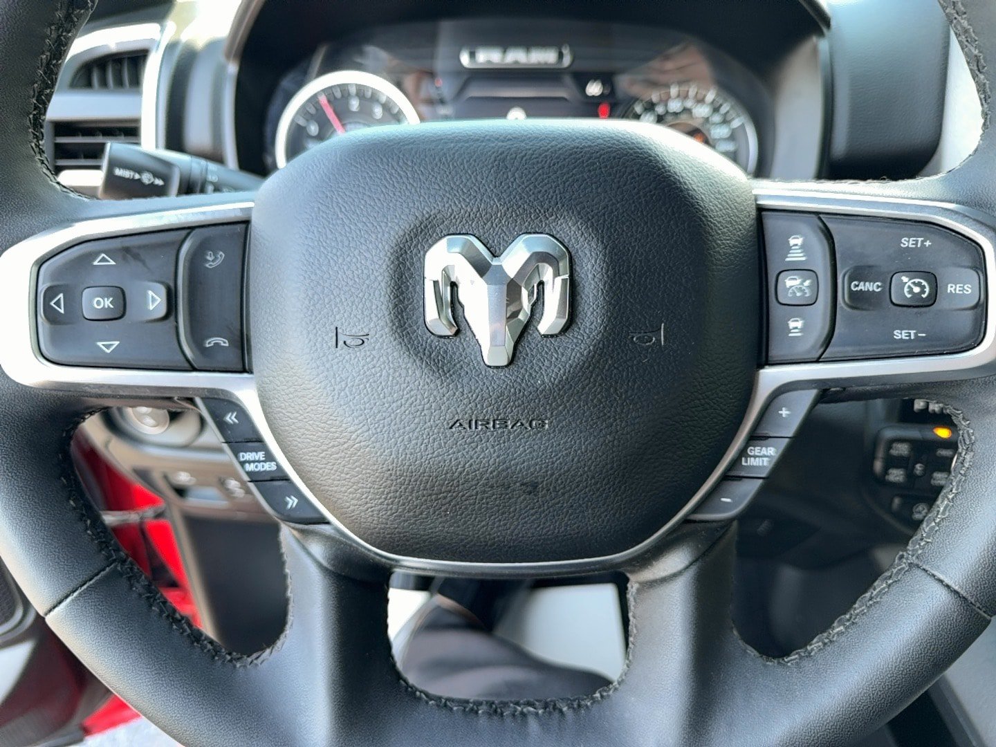 Used 2025 RAM 1500 Big Horn AWD/4WD image 13