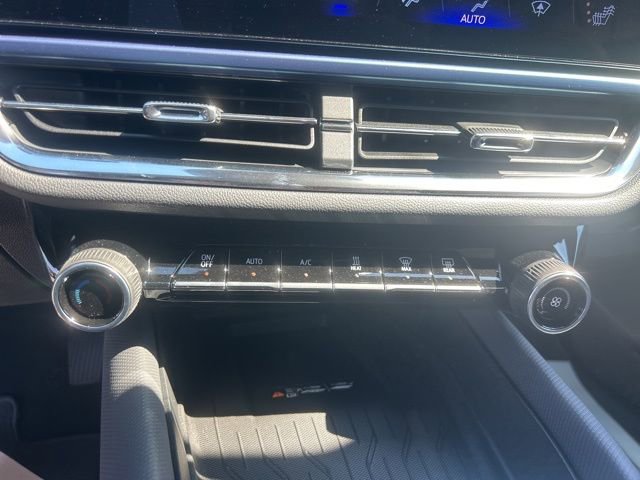 New 2026 Chevrolet Equinox EV LT image 25