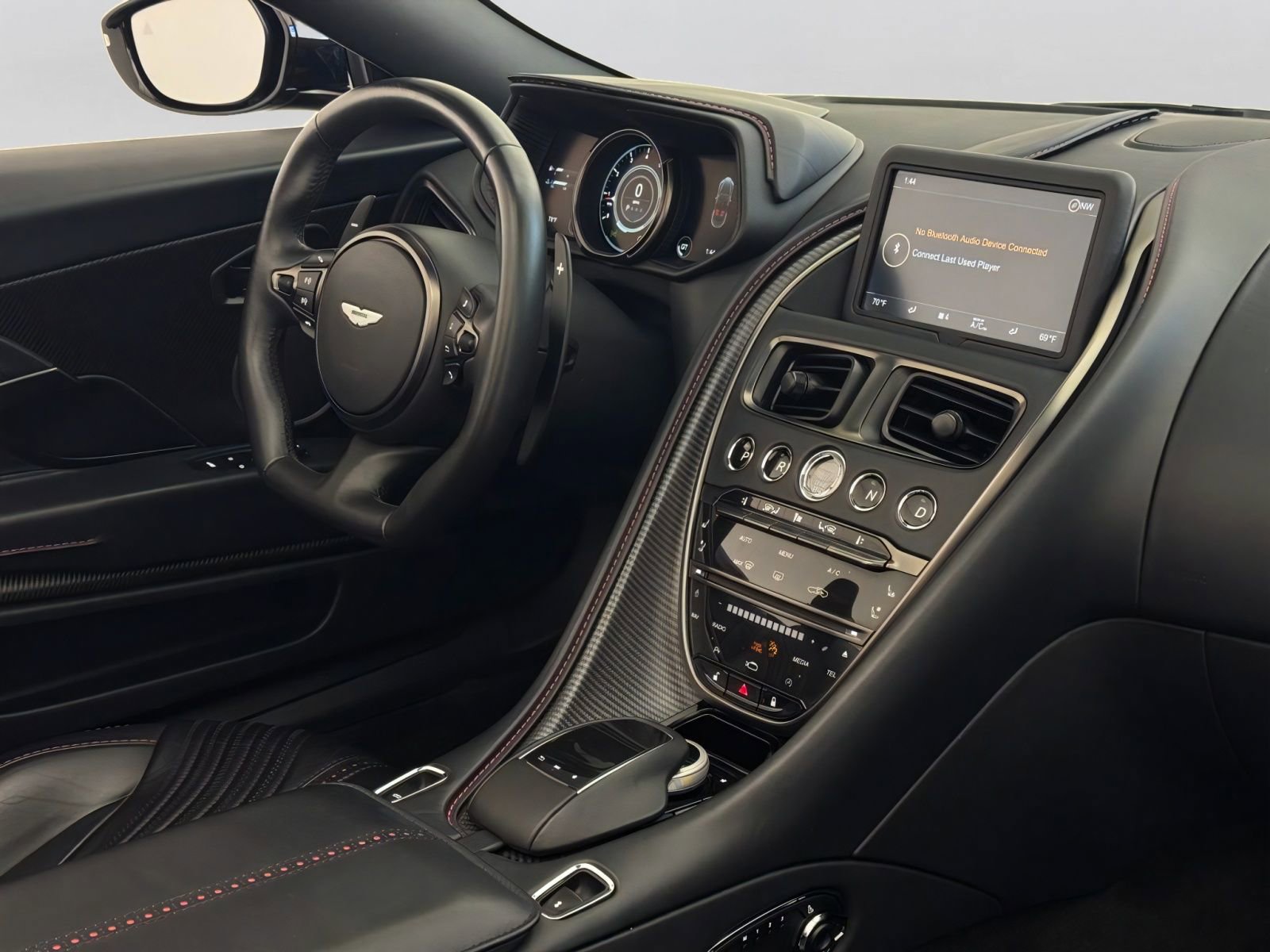 Used 2023 Aston Martin DB11 Volante RWD image 42