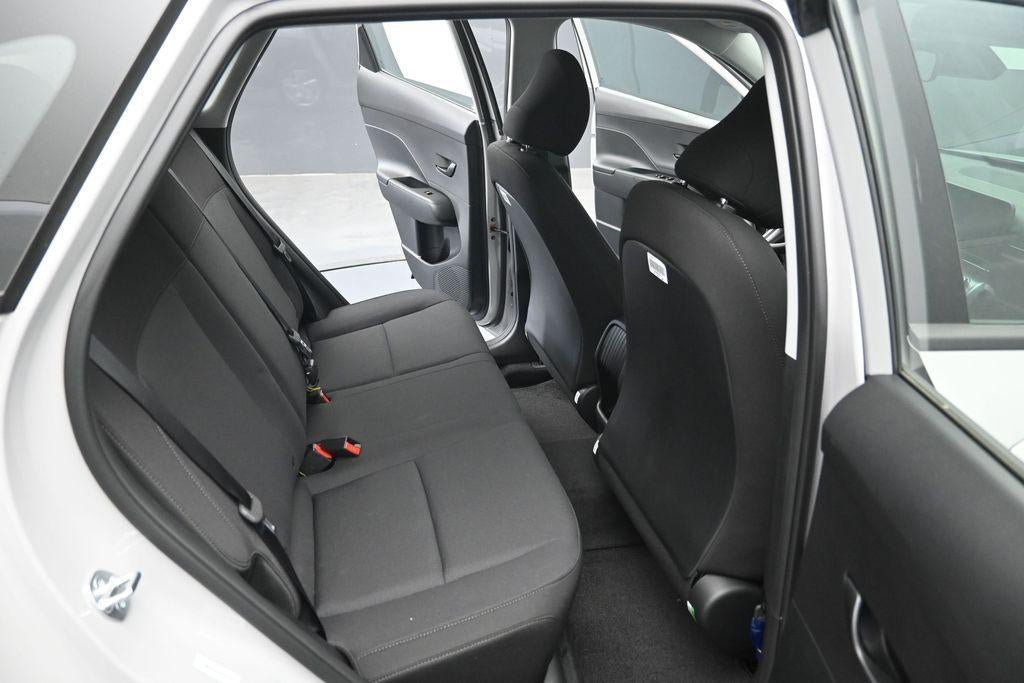 New 2027 Hyundai Kona SE FWD image 29