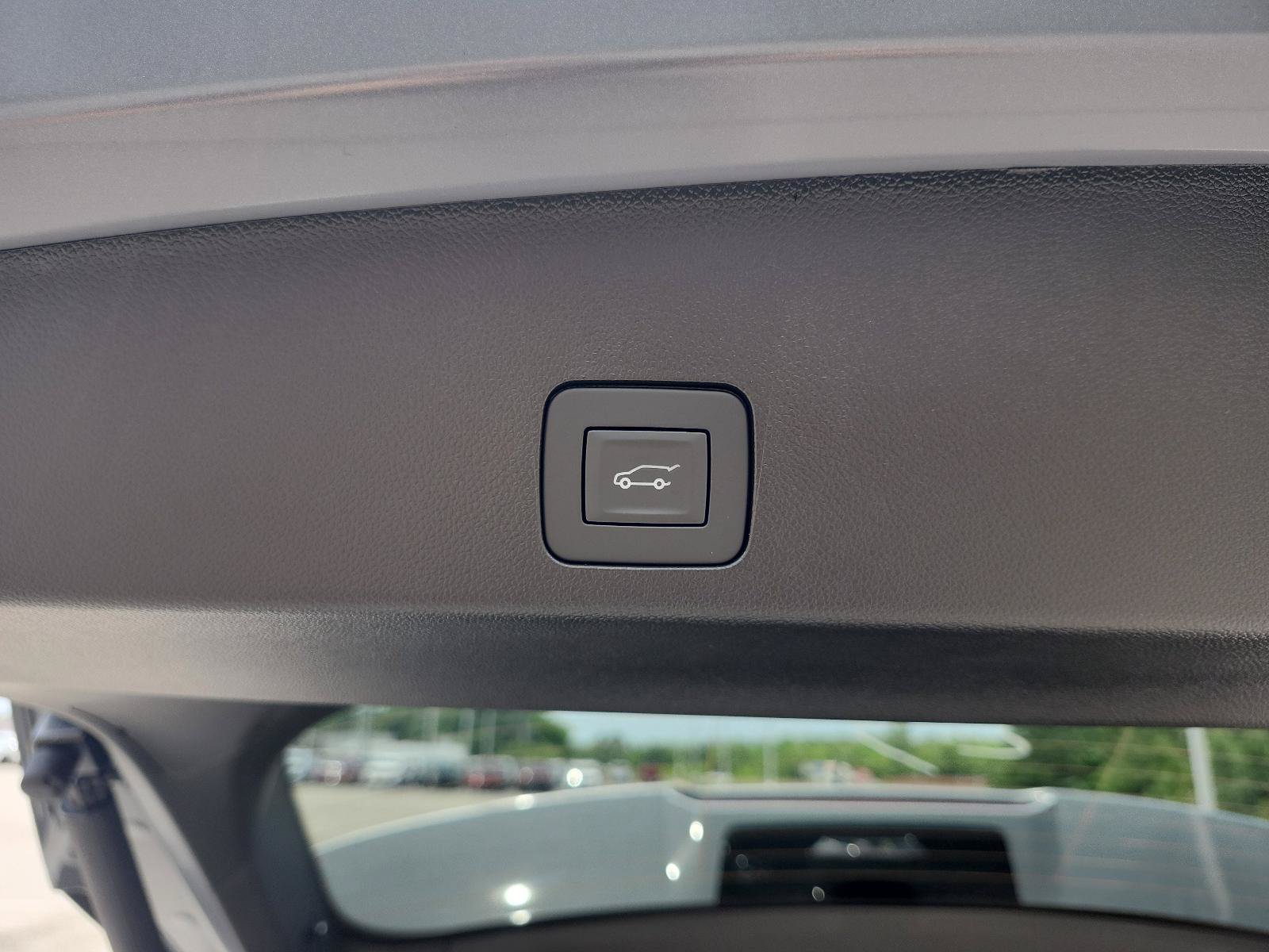 New 2026 Buick Encore GX Avenir w/ Avenir Technology Package FWD image 10