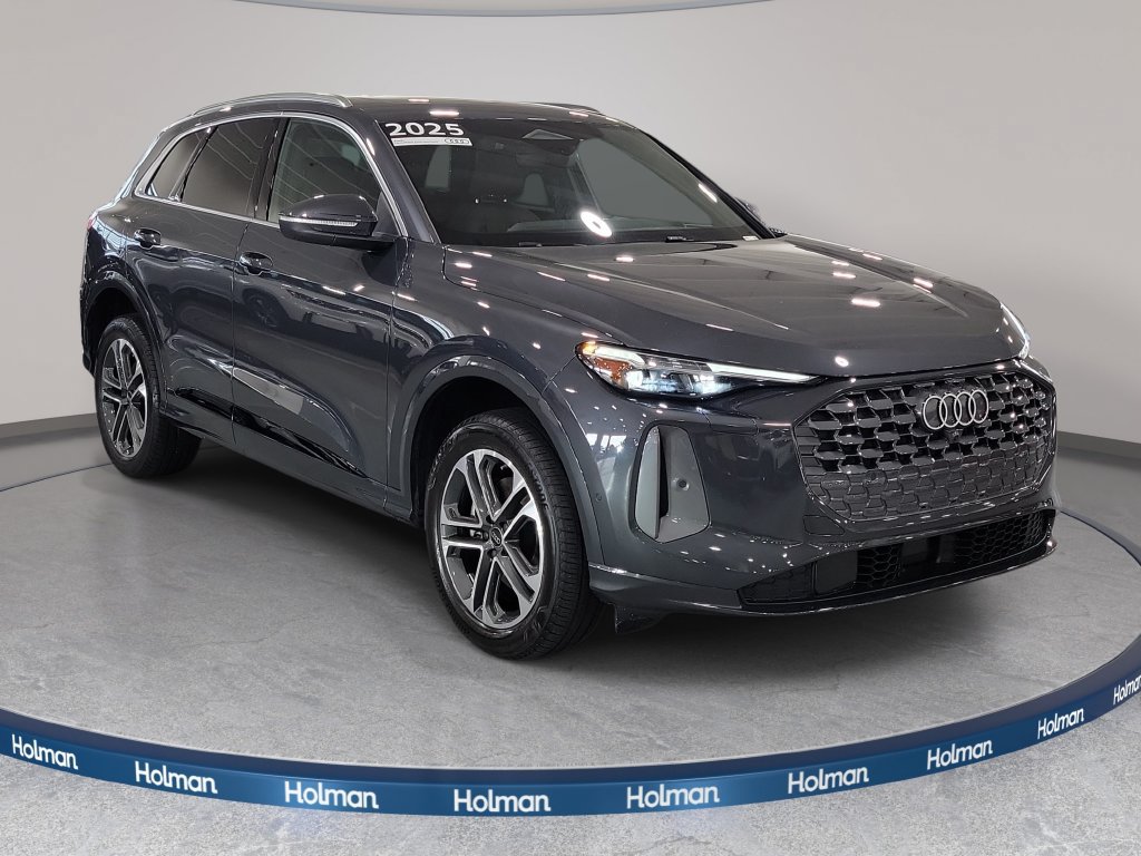 Certified 2025 Audi Q5 Premium w/ Premium Plus AWD/4WD image 3
