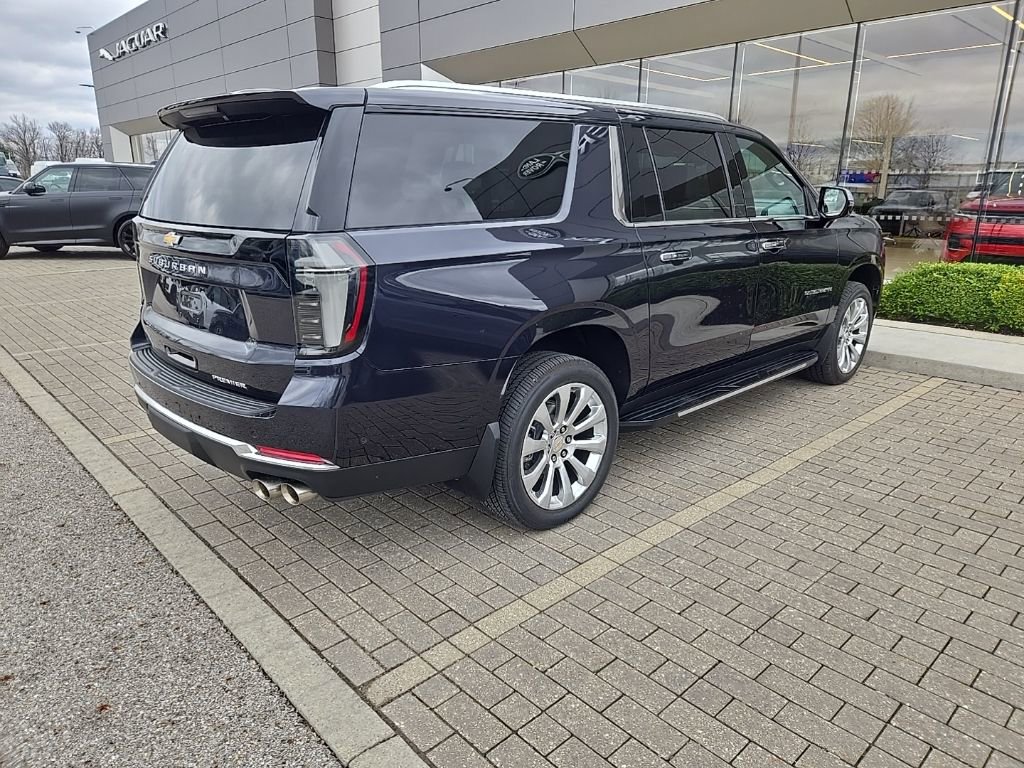 Used 2025 Chevrolet Suburban Premier image 5