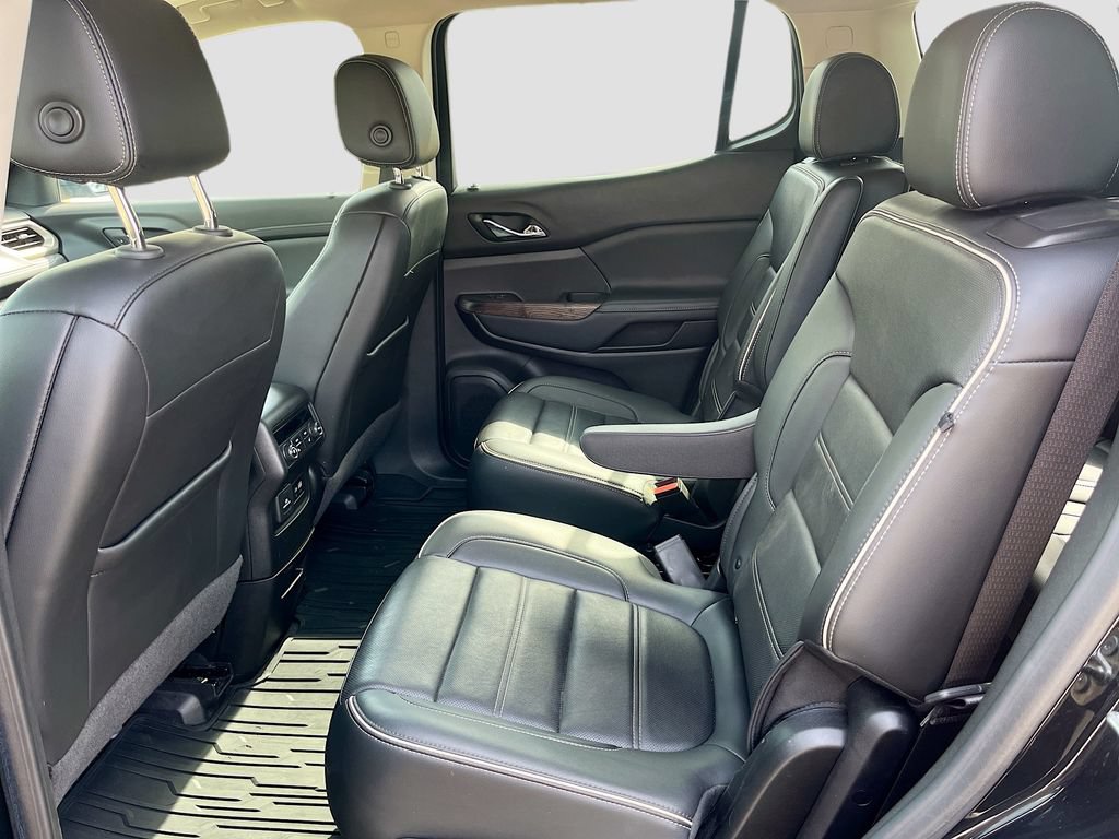 Used 2023 GMC Acadia Denali w/ Black Diamond Edition FWD image 26