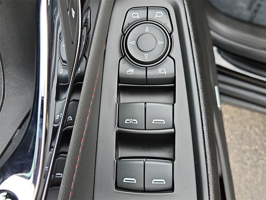 Used 2023 Chevrolet Traverse RS w/ LPO, Floor Liner Package image 23