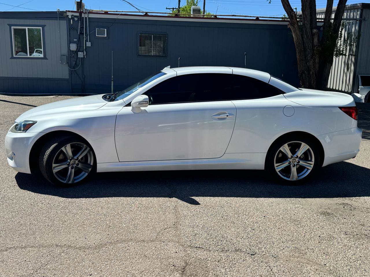Used 2014 Lexus IS 250C w/ Luxury Package RWD image 5