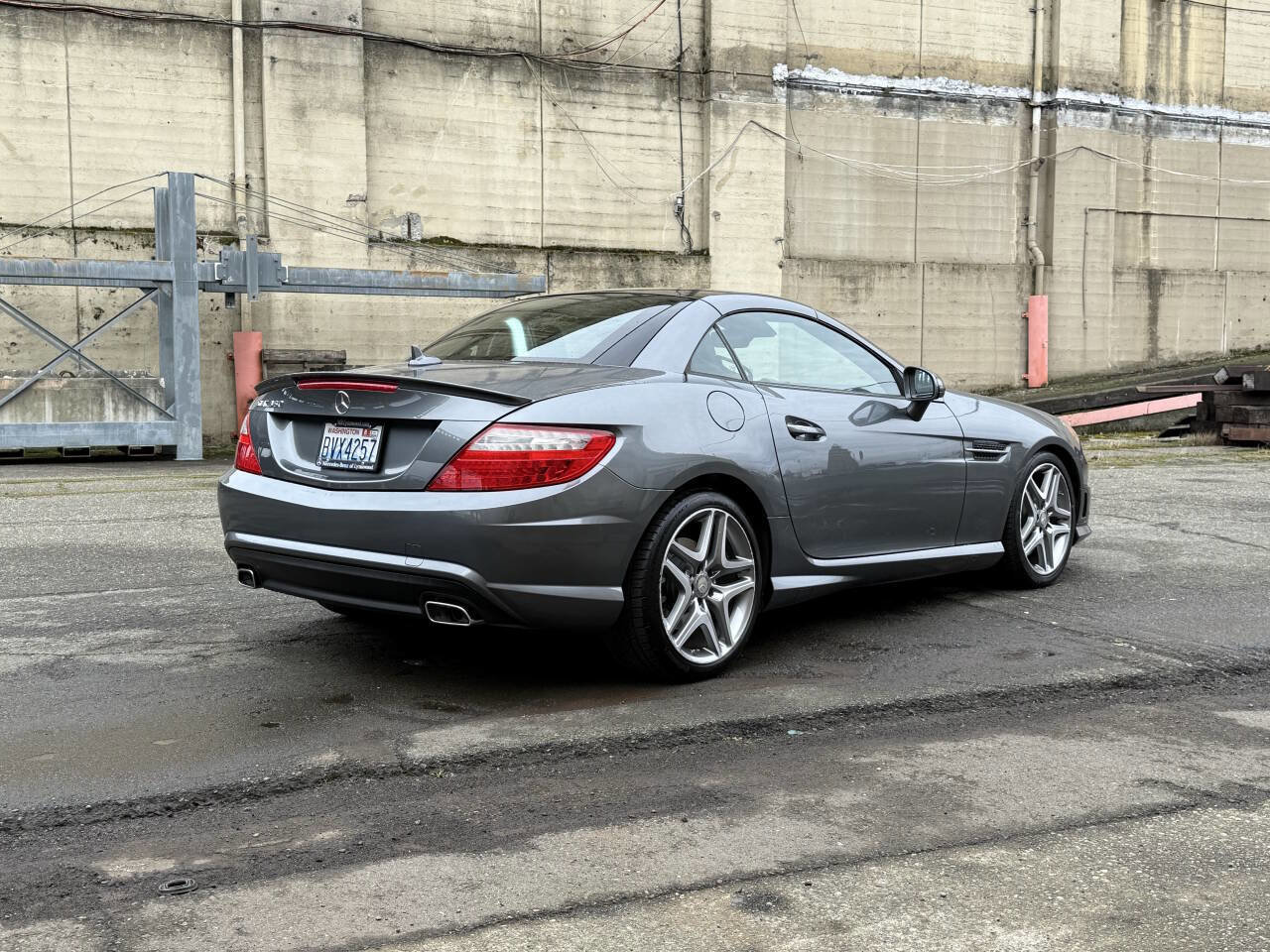 Used 2016 Mercedes-Benz SLK 350 image 9