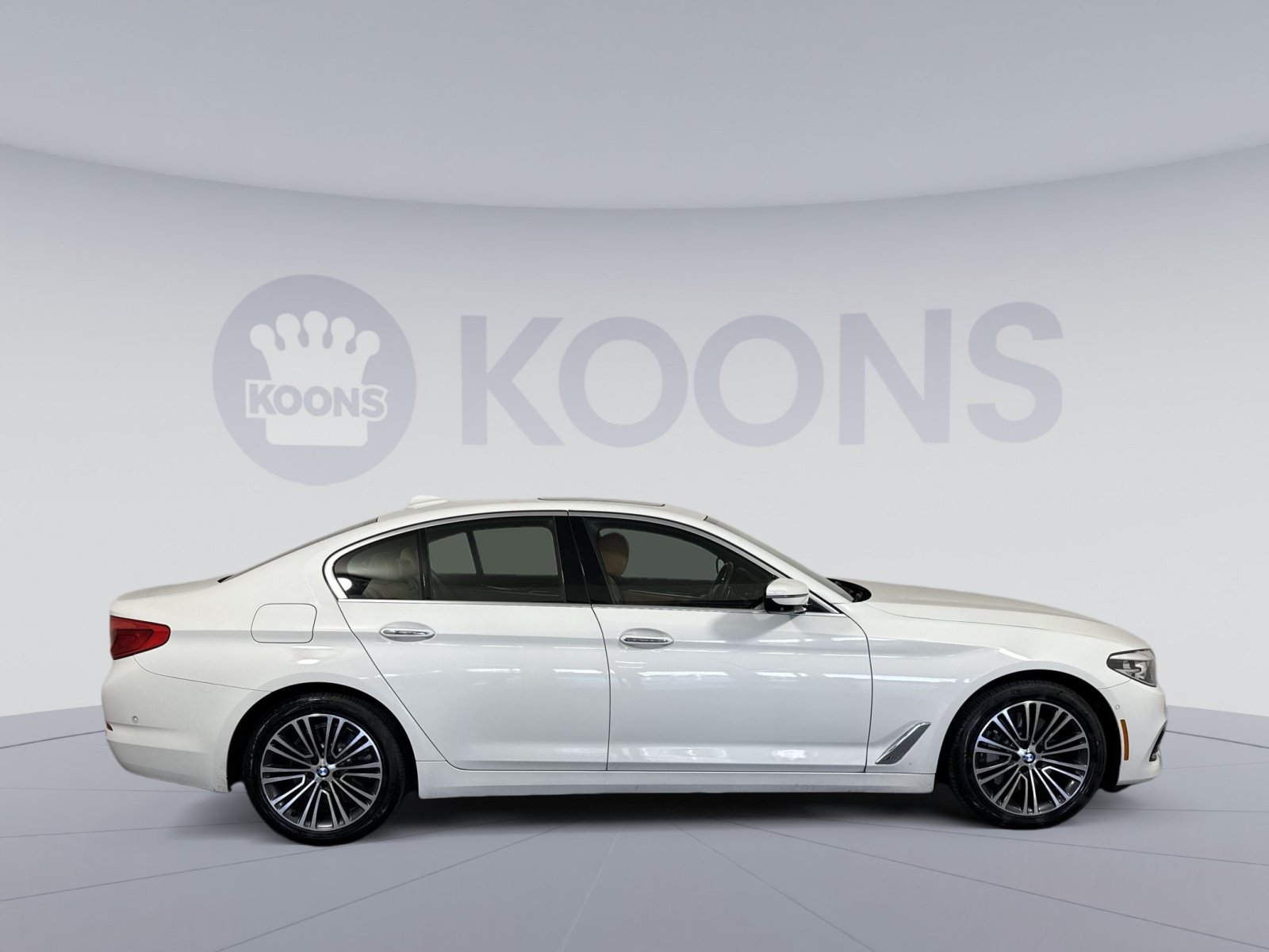 Used 2018 BMW 530i xDrive AWD/4WD image 8
