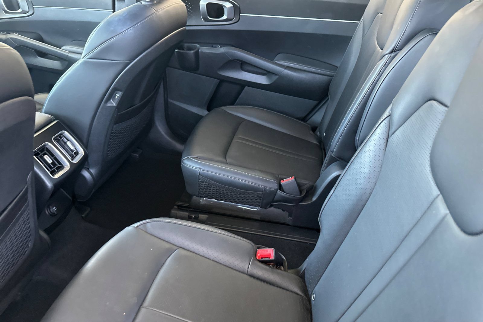 Used 2025 Kia Sorento EX AWD/4WD image 12