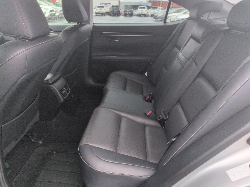 Used 2017 Lexus ES 350 w/ Premium Package FWD image 26
