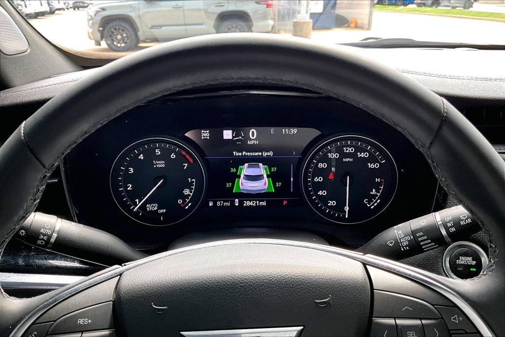 Used 2025 Cadillac XT5 Premium Luxury w/ Technology Package AWD/4WD image 22