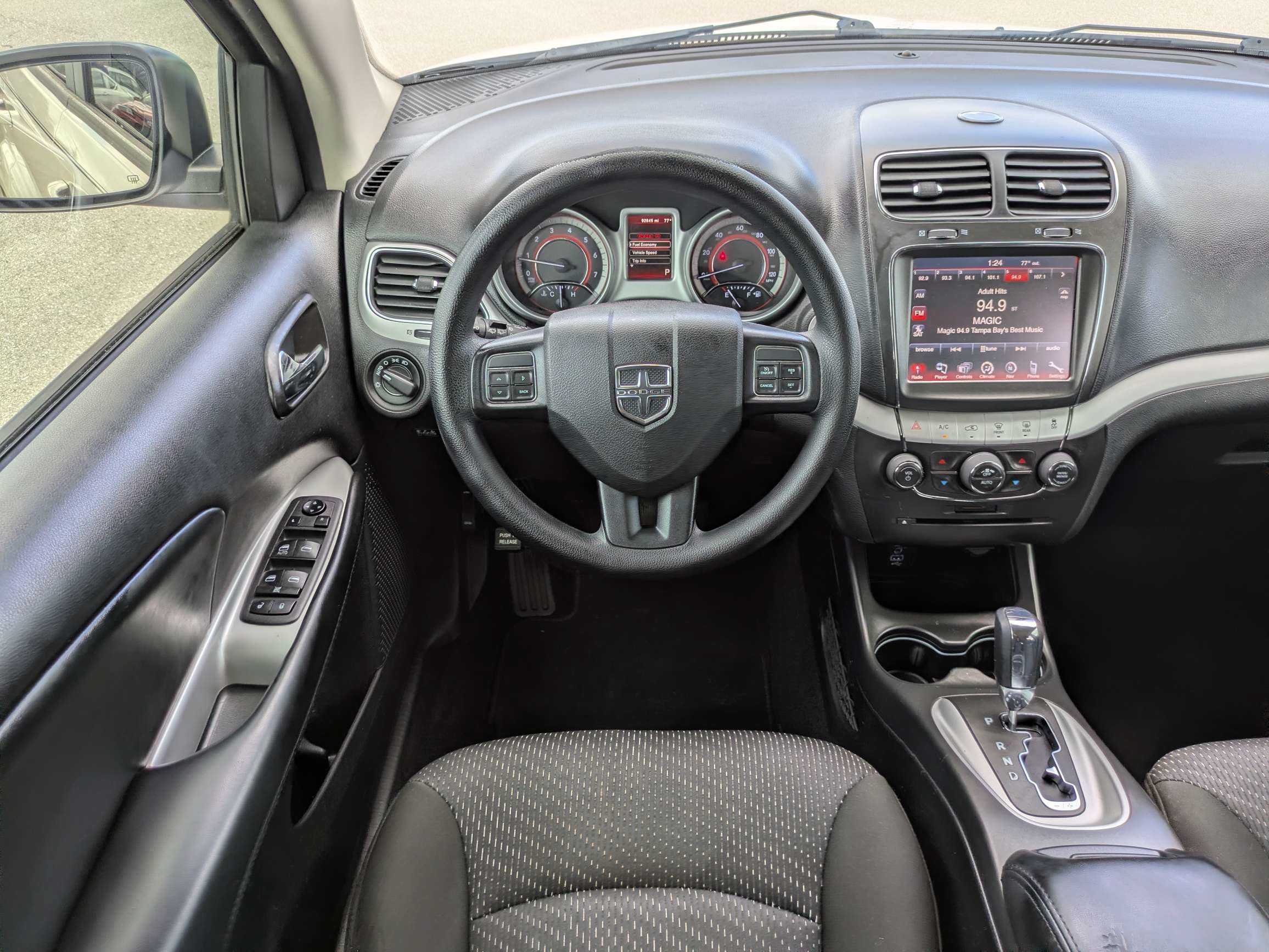 Used 2020 Dodge Journey SE w/ Blacktop Package FWD image 16