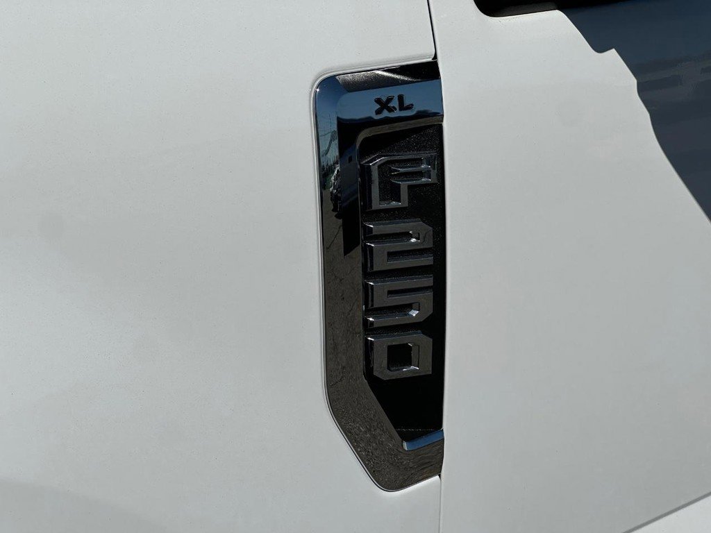 Used 2017 Ford F250 XL image 37
