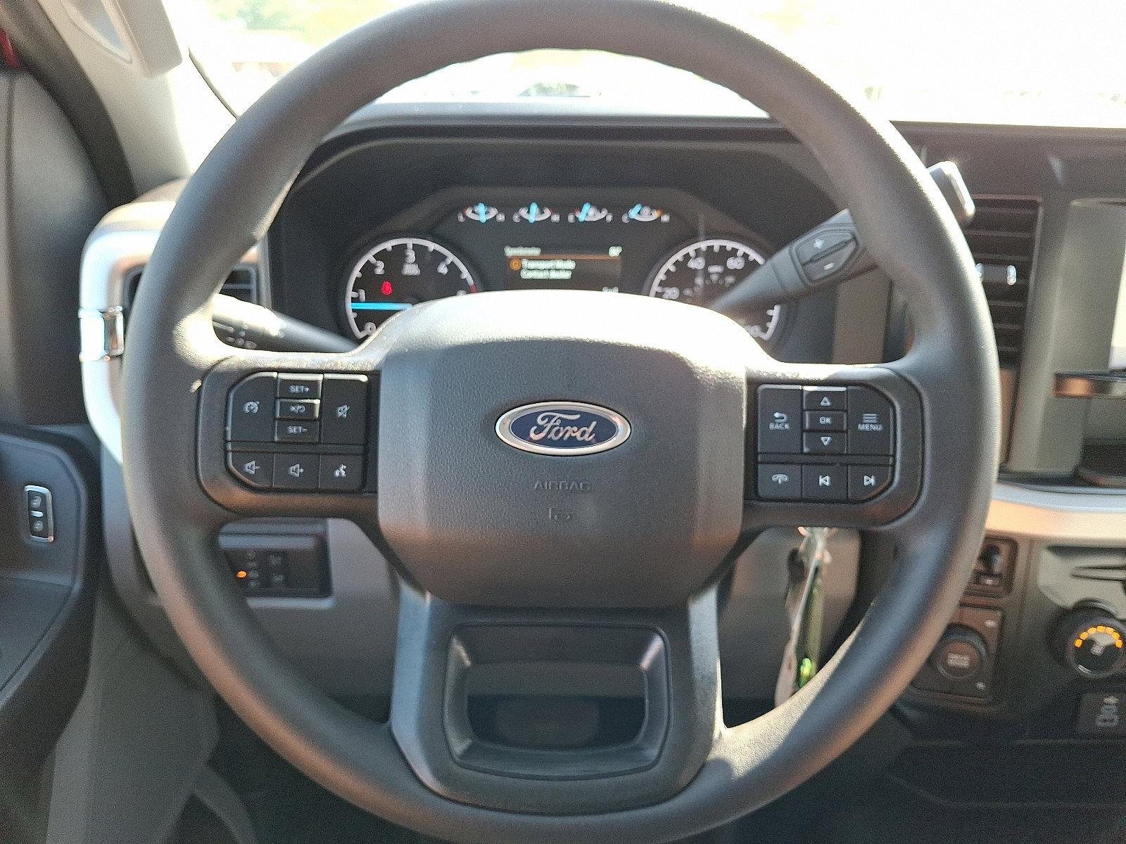 New 2025 Ford F550 4x4 Regular Cab Super Duty image 13