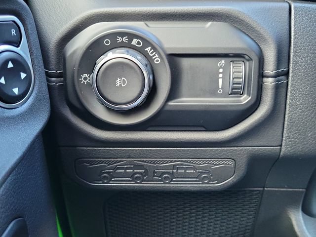 Used 2025 Jeep Wrangler Unlimited Rubicon 392 AWD/4WD image 34