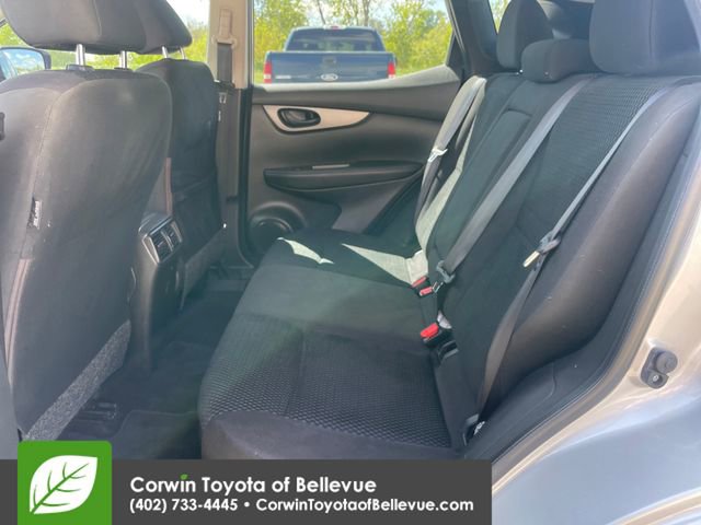 Used 2018 Nissan Rogue Sport S w/ S Appearance Package AWD/4WD image 24