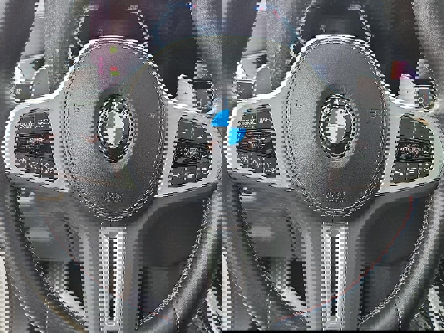 Used 2023 BMW X7 M60i w/ Executive Package image 18