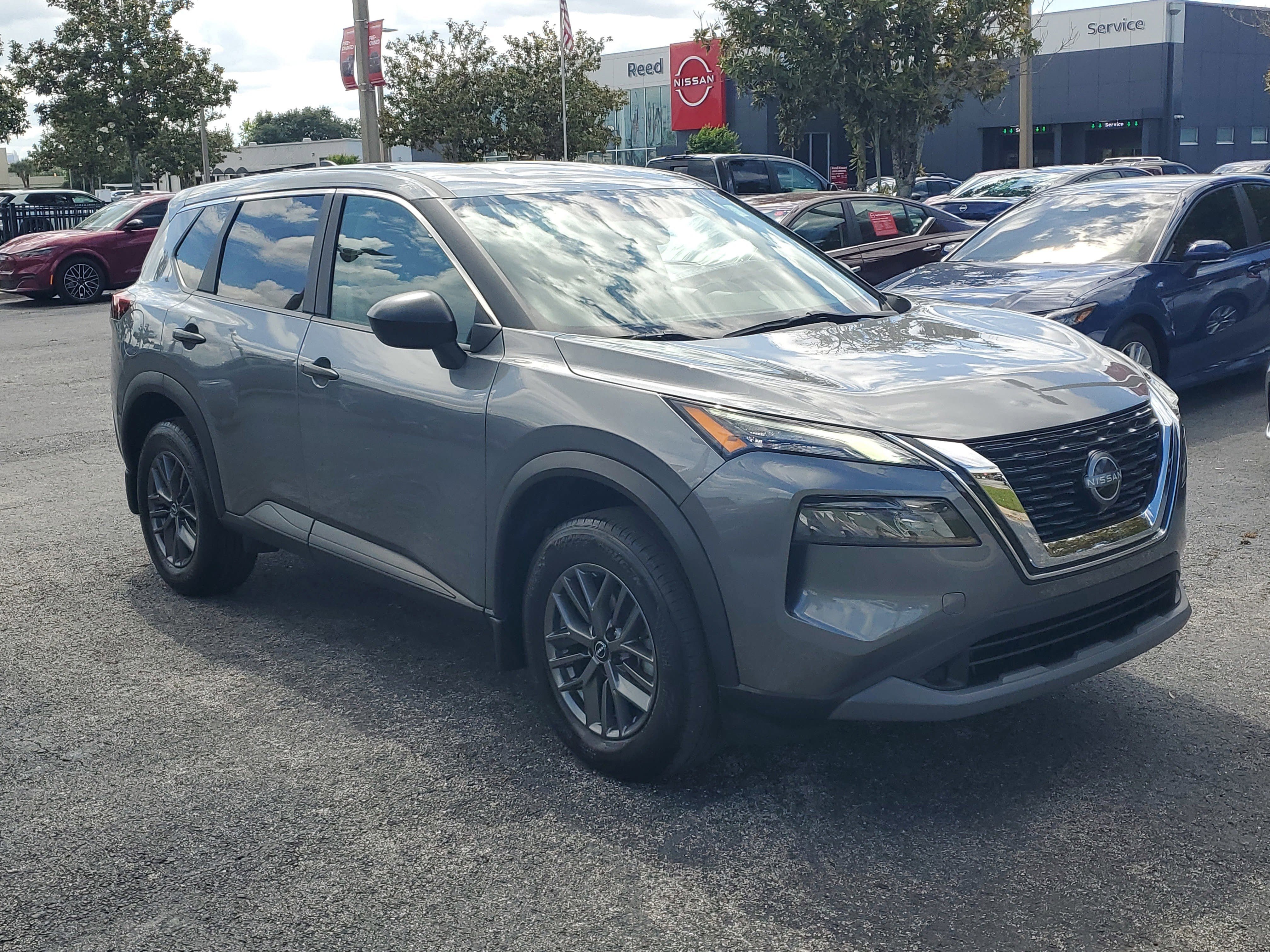Certified 2023 Nissan Rogue S FWD image 3
