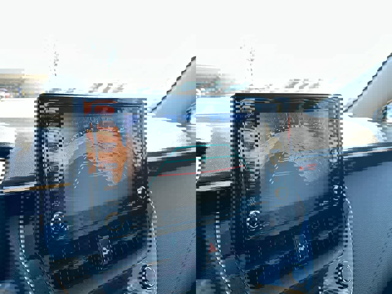 Used 2022 Toyota Corolla LE image 31