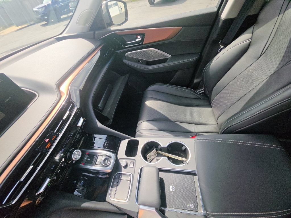 Used 2022 Acura MDX SH-AWD w/ Technology Package image 24
