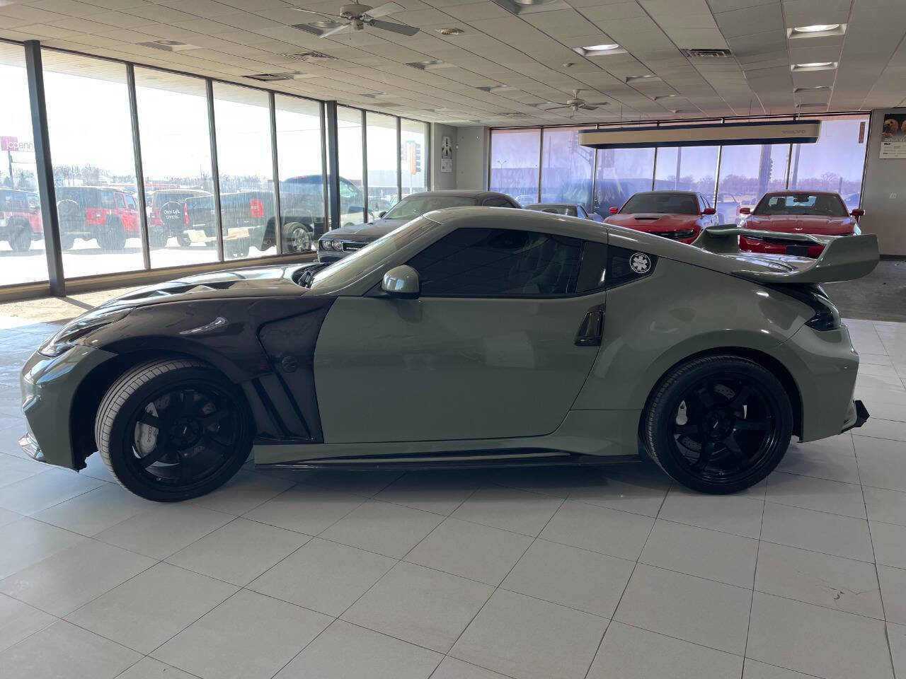 Used 2015 Nissan 370Z NISMO image 4