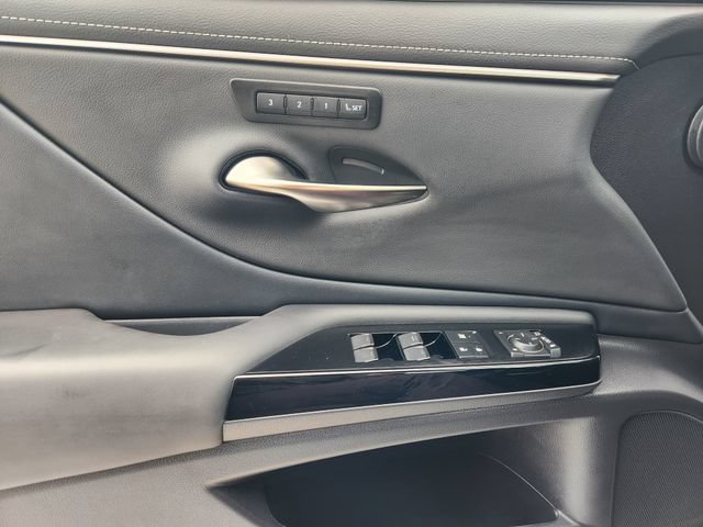 Used 2025 Lexus ES 350 w/ Premium Package FWD image 25