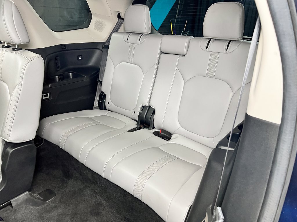 Used 2025 Honda Pilot Touring image 21