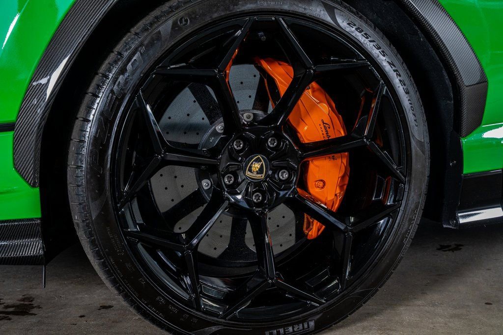 Used 2023 Lamborghini Urus Performante image 10