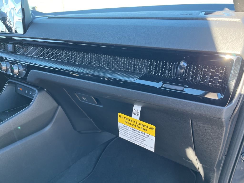 Used 2026 Honda CR-V Sport Touring image 31