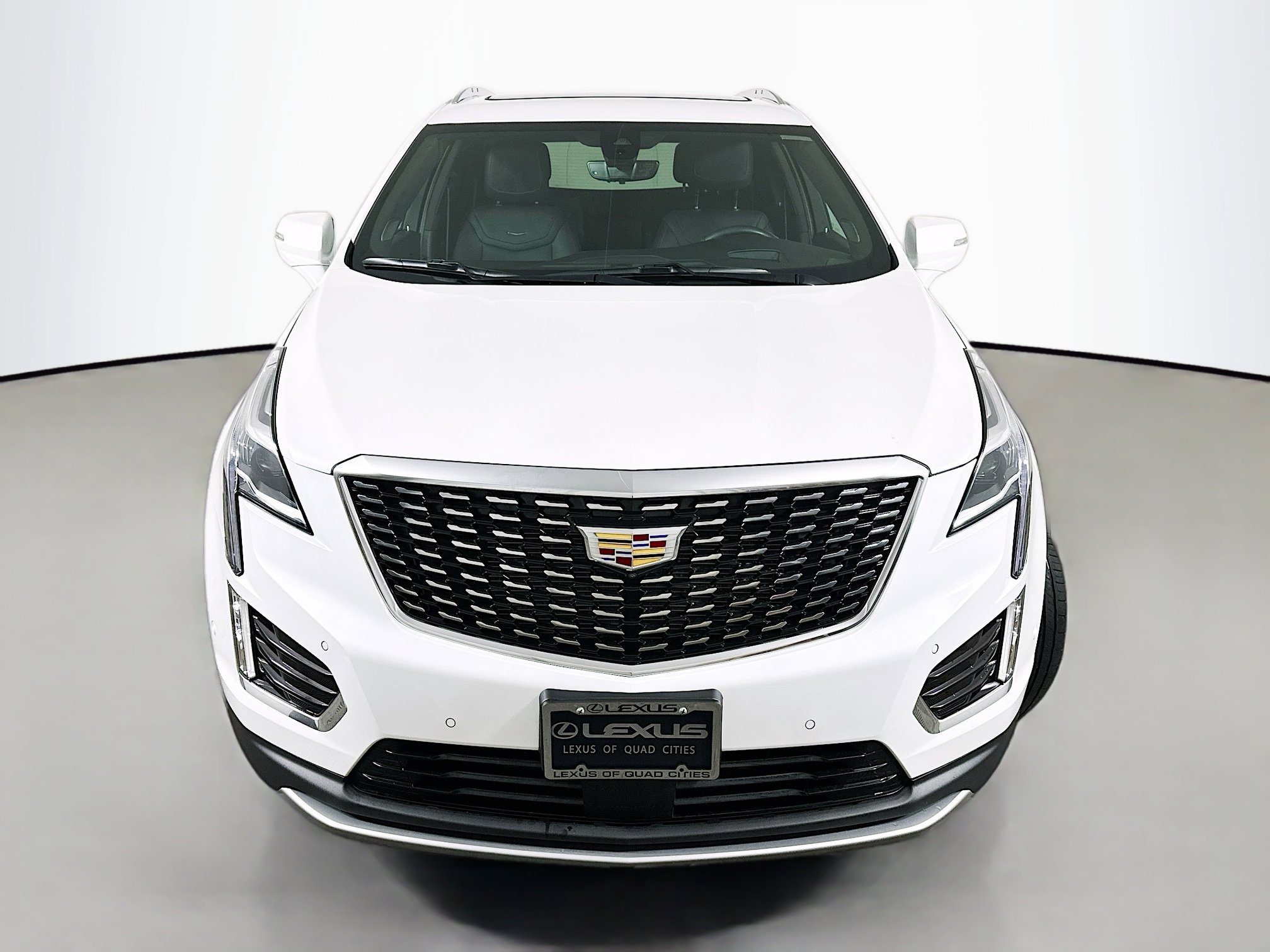 Used 2024 Cadillac XT5 Premium Luxury w/ Technology Package image 2