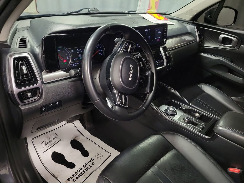Used 2022 Kia Sorento S image 13