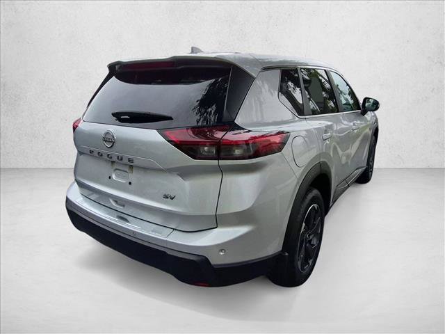Used 2024 Nissan Rogue SV FWD image 5
