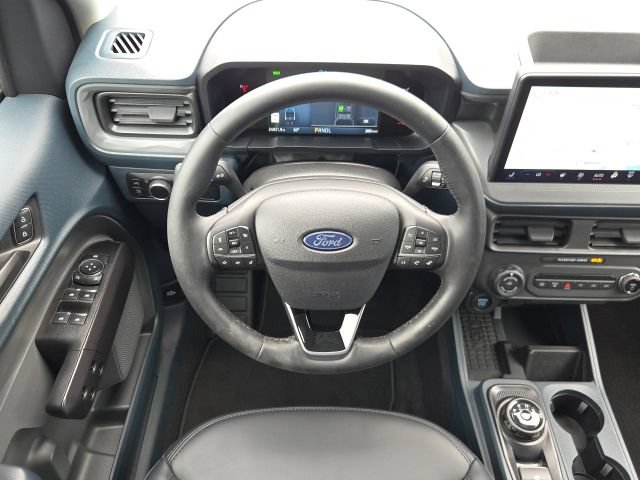 Used 2025 Ford Maverick Lariat w/ Black Appearance Package AWD/4WD image 2