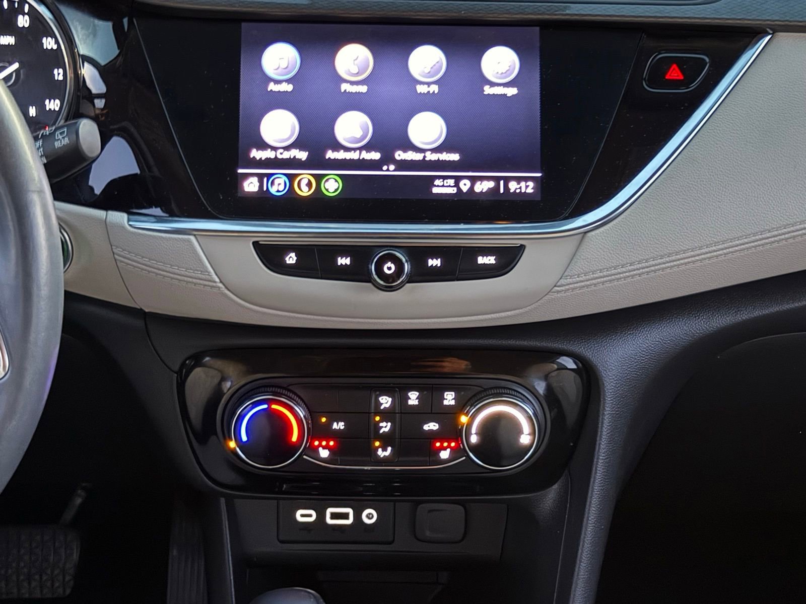 Used 2022 Buick Encore GX Preferred w/ Cold Weather Comfort Package FWD image 19