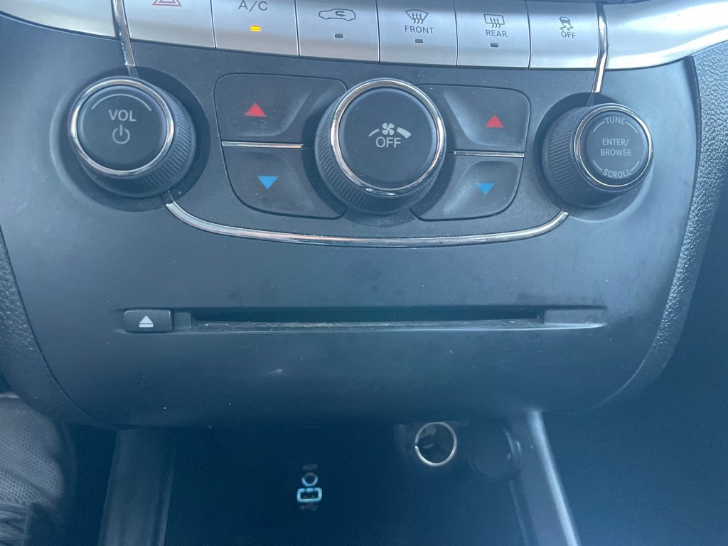 Used 2020 Dodge Journey SE FWD image 22