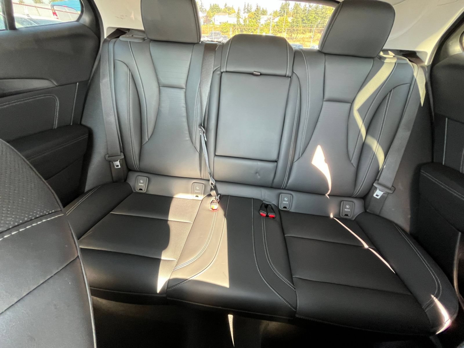 Used 2024 Buick Envision Preferred AWD/4WD image 38