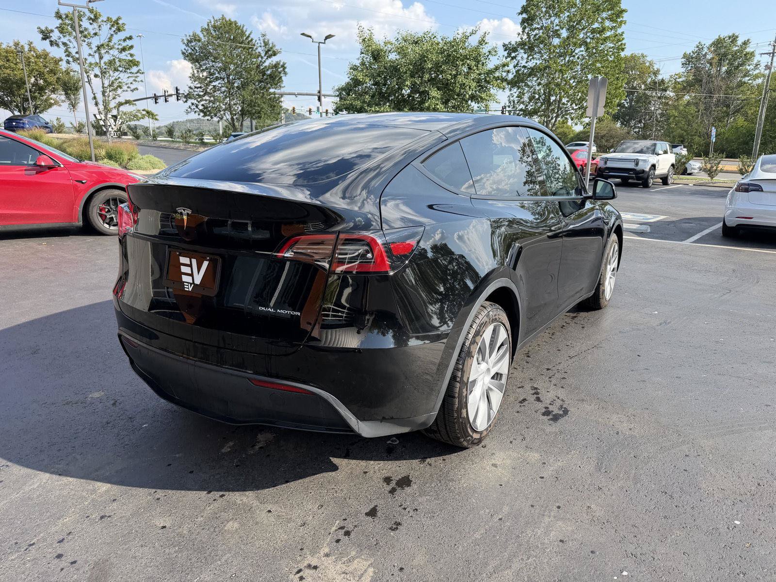 Used 2023 Tesla Model Y Long Range AWD/4WD image 9