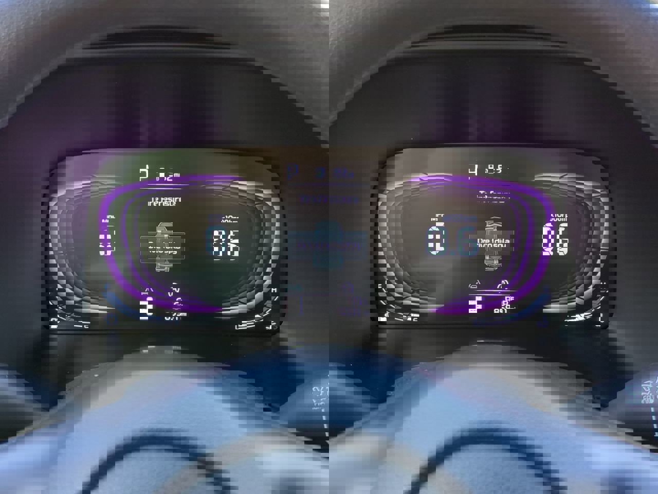 Used 2025 Kia Soul LX image 25