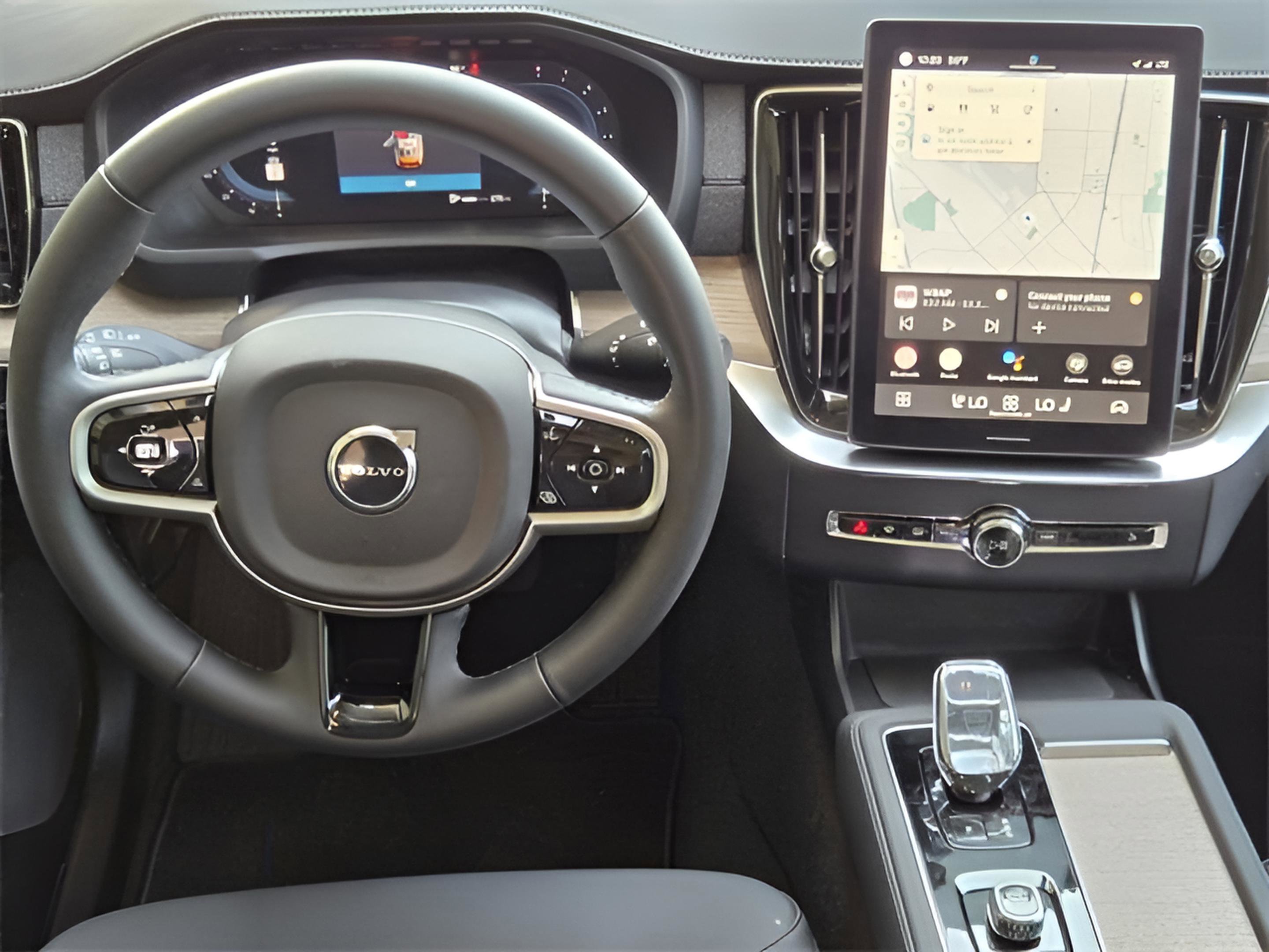 Used 2025 Volvo XC90 B6 Core w/ Protection Package image 23