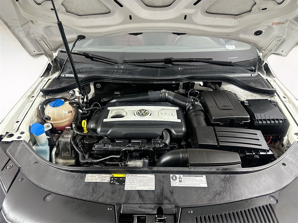 Used 2015 Volkswagen CC R-Line image 27