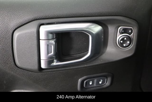 Used 2023 Jeep Gladiator Sport AWD/4WD image 22