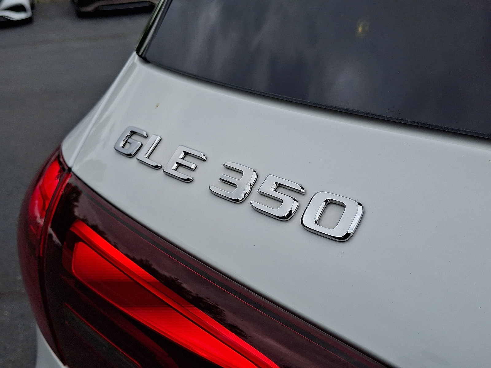 Certified 2026 Mercedes-Benz GLE 350 4MATIC image 32